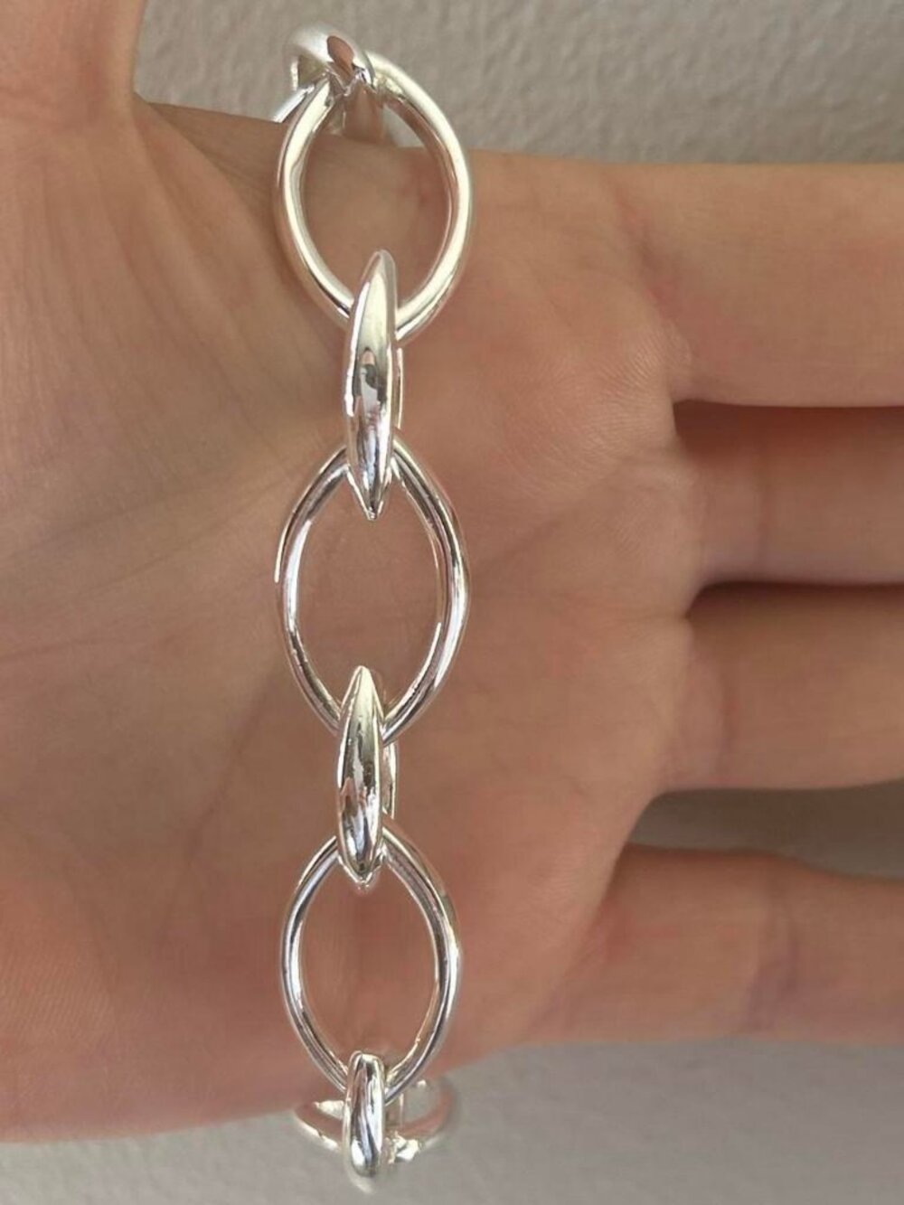 Silver Oval Link Bracelet Costume Jewelry